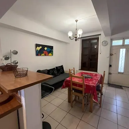 Maison De A Deux Pas Du Centre